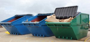 Drei Müllcontainer. Foto: © markim - Fotolia.com