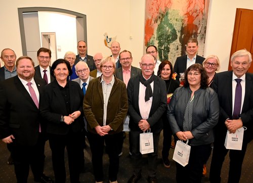 Gruppenfoto verabschiedete Kreistagsabgeordnete