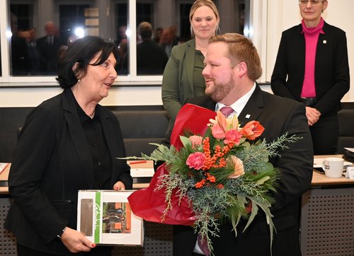 Offiziell verabschiedet