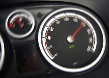 Bei zu schneller Fahrt blitzt es im Kreisgebiet. Symbolfoto: Thomas Weinstock/ Kreis Soest
