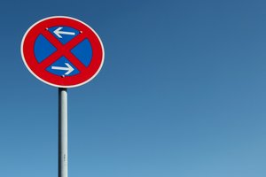 Parkverbotsschild. Foto: © B. Wylezich - Fotolia.com