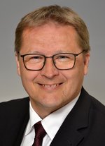 Portrait von Volker Topp, Kreisdirektor und Dezernent für Personal, Finanzen und Recht. Foto: Thomas Weinstock/ Kreis Soest