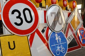 Verkehrsschilder. Foto: Judith Wedderwille/Kreis Soest
